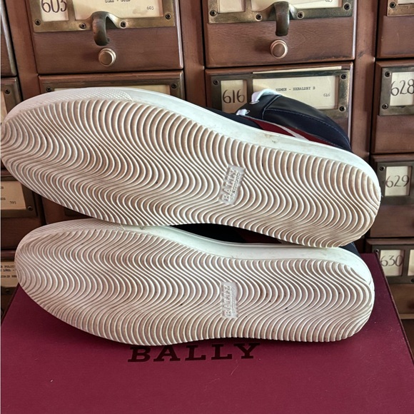 Bally - Picture 6 of 6